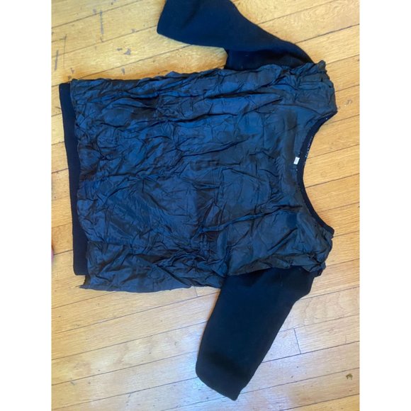 Elsie Tu 100% Cashmere Black Beaded Silk Lined Beautiful Sweater Size 38 Medium - Picture 6 of 6